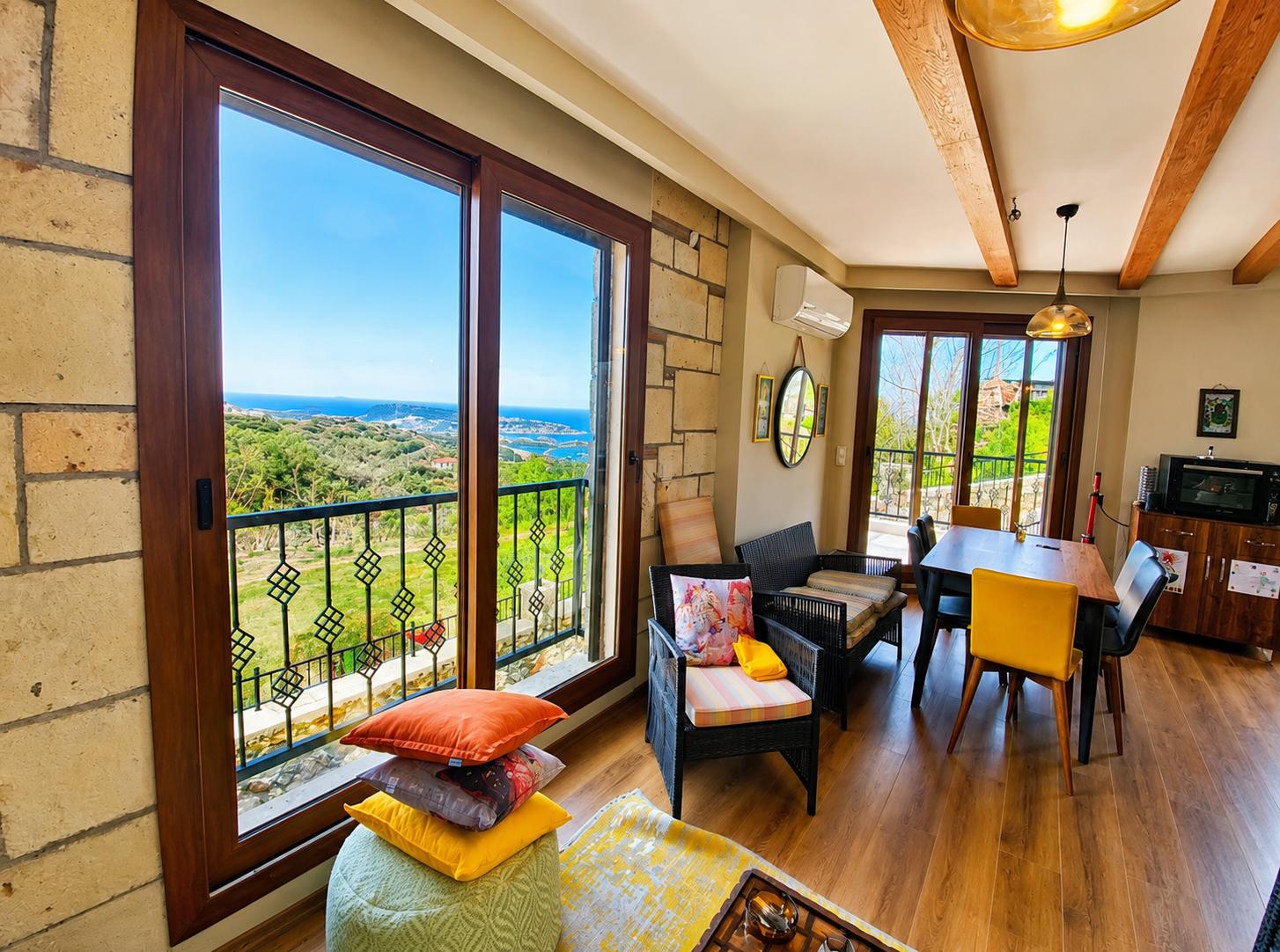 Karaburun Saip Deniz Manzaralı Satılık 2 Taş Villa (5+1 & 2+1 ) fotoğraf 5