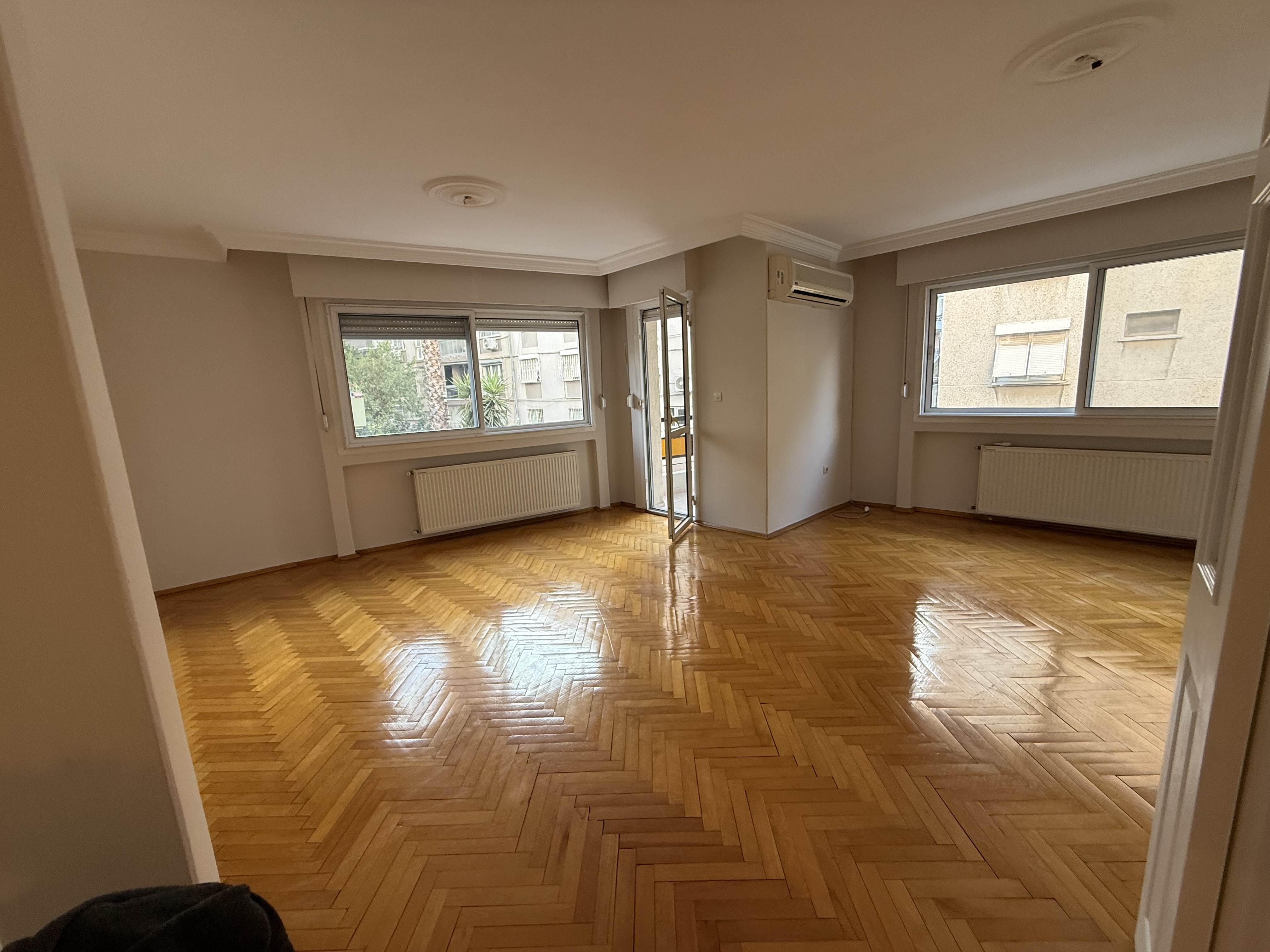 Güzelyalı 40 sok.da Otoparklı Asansörlü Bakımlı Kiralık 3+1 fotoğraf 14