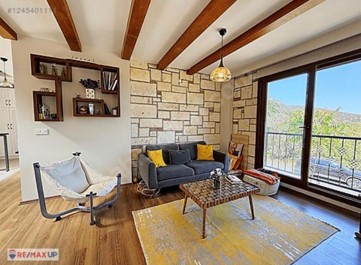 Karaburun Saip Deniz Manzaralı Satılık 2 Taş Villa (5+1 & 2+1 ) fotoğraf 12